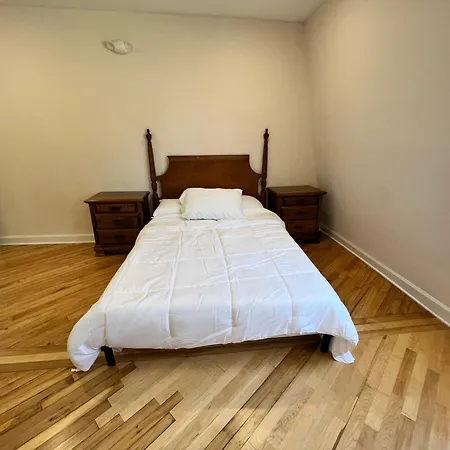 The Washington Inn Galax Room photo